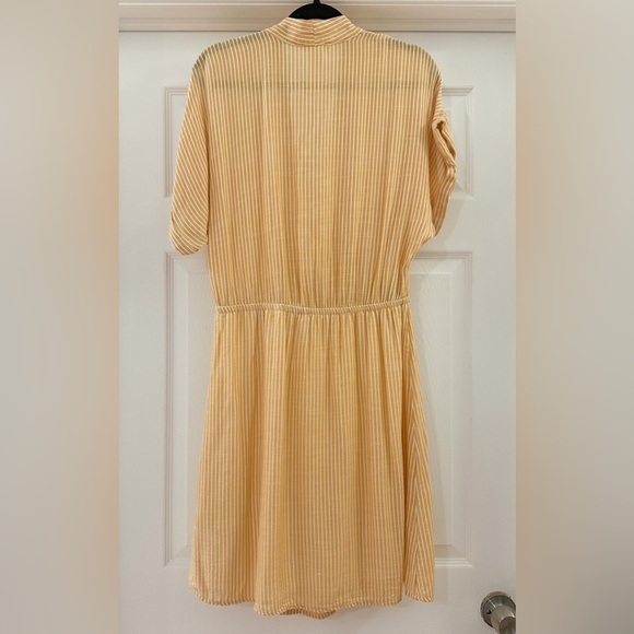 H&M Short Sleeve Coastal Mini Dress Yellow White Stripe sz 8 - Picture 5 of 7